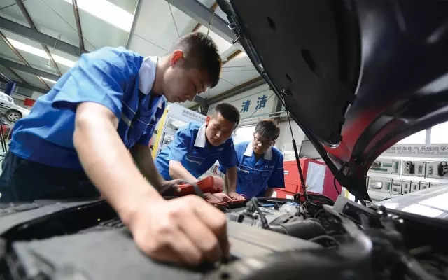 2017年機(jī)動(dòng)車(chē)維修水平考試報(bào)名啦！這3點(diǎn)新變化你一定要知道