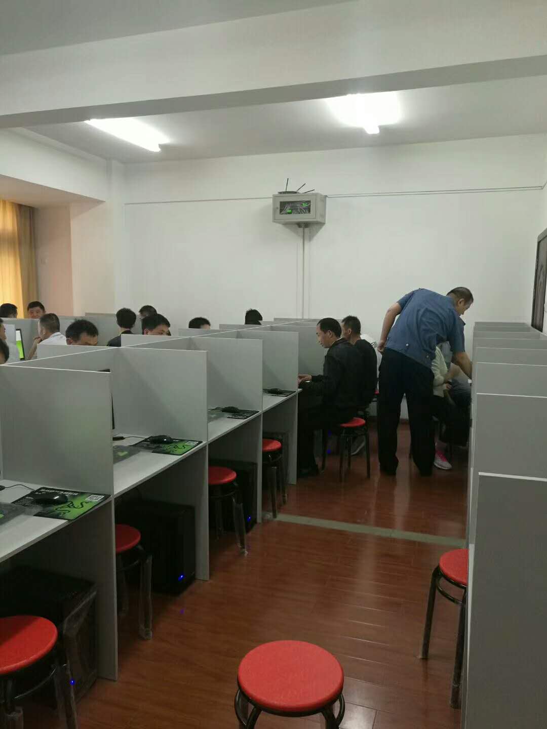 池州市第30批次巡游、網(wǎng)約出租汽車駕駛員從業(yè)資格考試順利結束